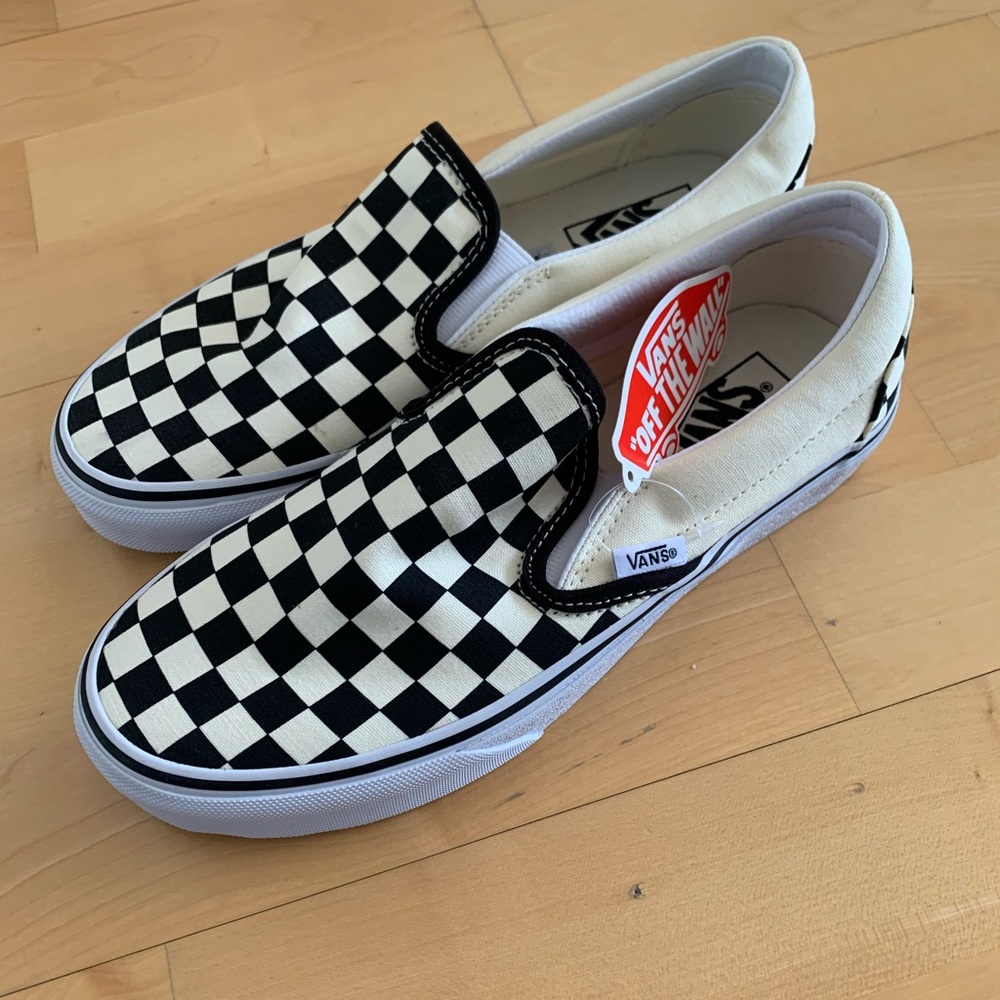 Vans Unisex Classic Slip-On Women’s 8